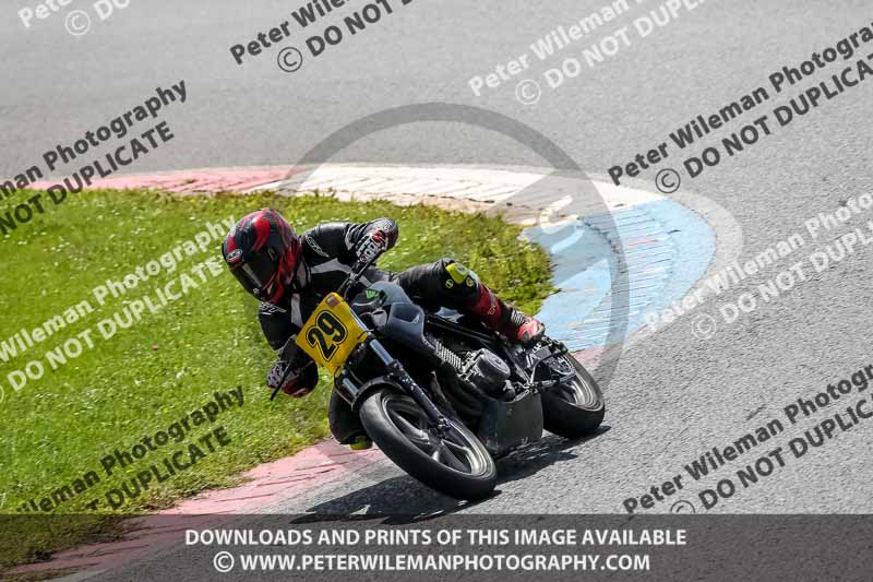 enduro digital images;event digital images;eventdigitalimages;mallory park;mallory park photographs;mallory park trackday;mallory park trackday photographs;no limits trackdays;peter wileman photography;racing digital images;trackday digital images;trackday photos